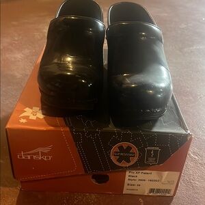 Dansko Pro XP Patent Black Women's Shoes